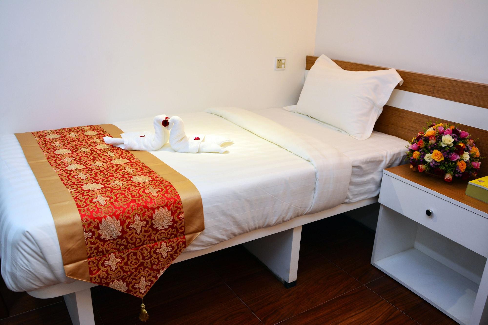Kaung Myint Hotel Mandalay Bagian luar foto