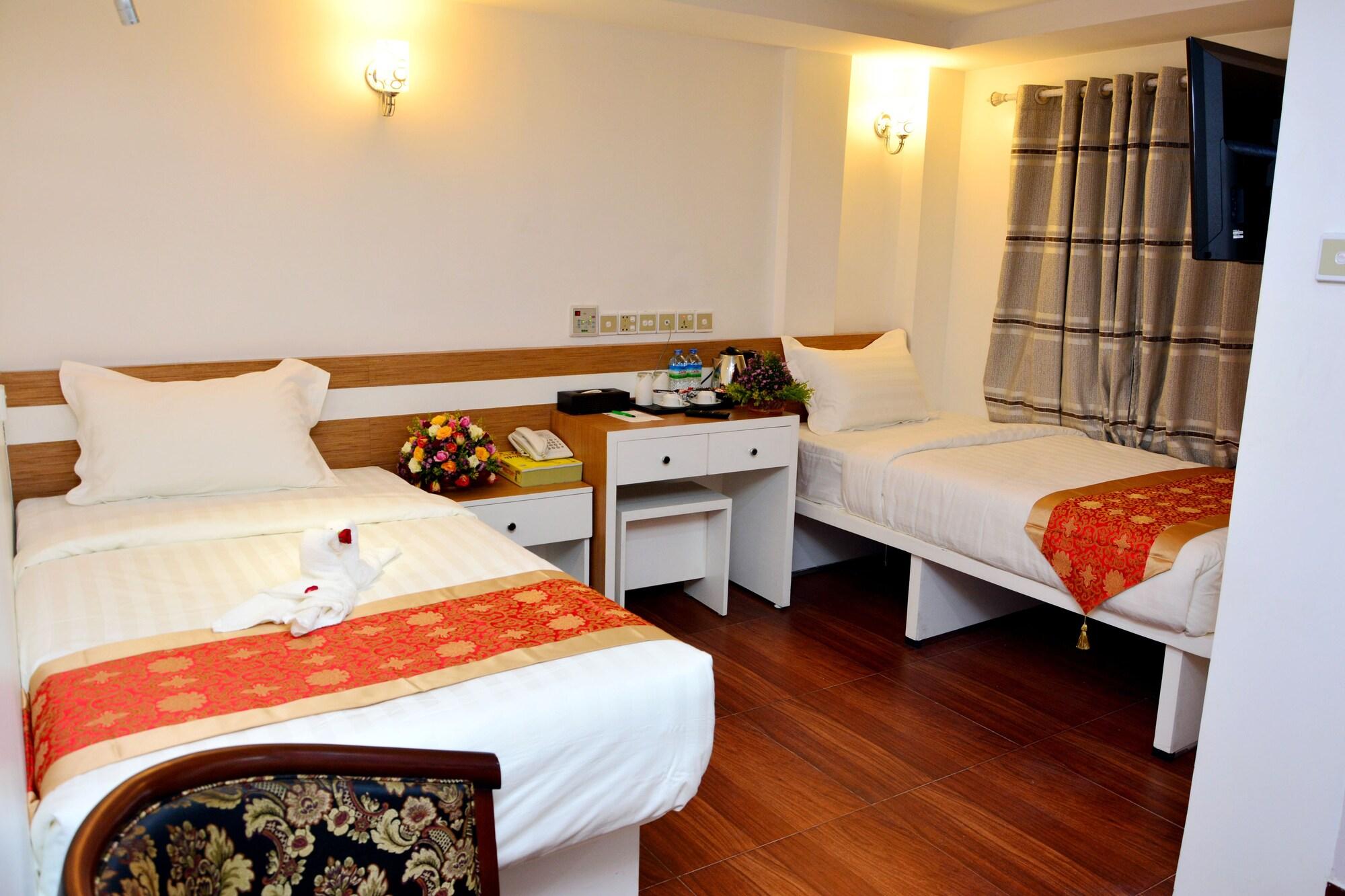 Kaung Myint Hotel Mandalay Bagian luar foto