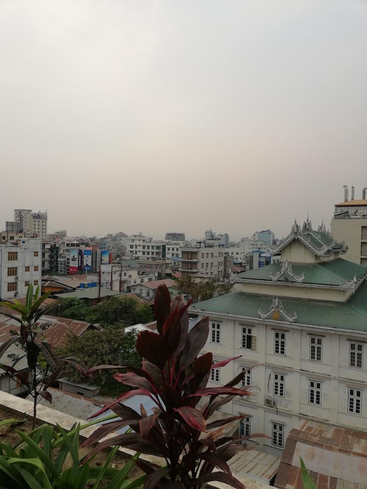 Kaung Myint Hotel Mandalay Bagian luar foto