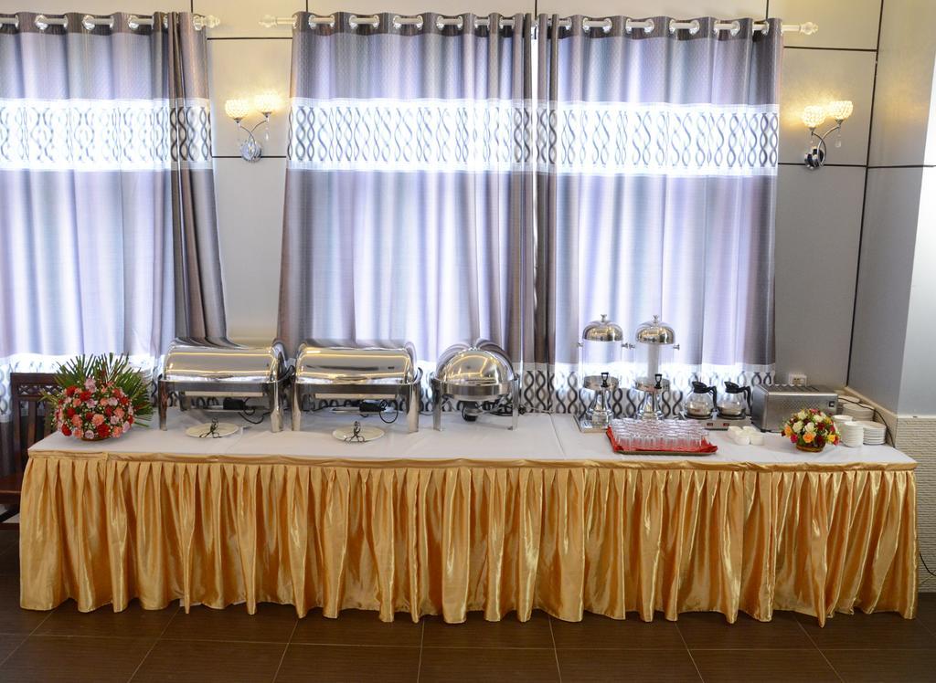 Kaung Myint Hotel Mandalay Bagian luar foto