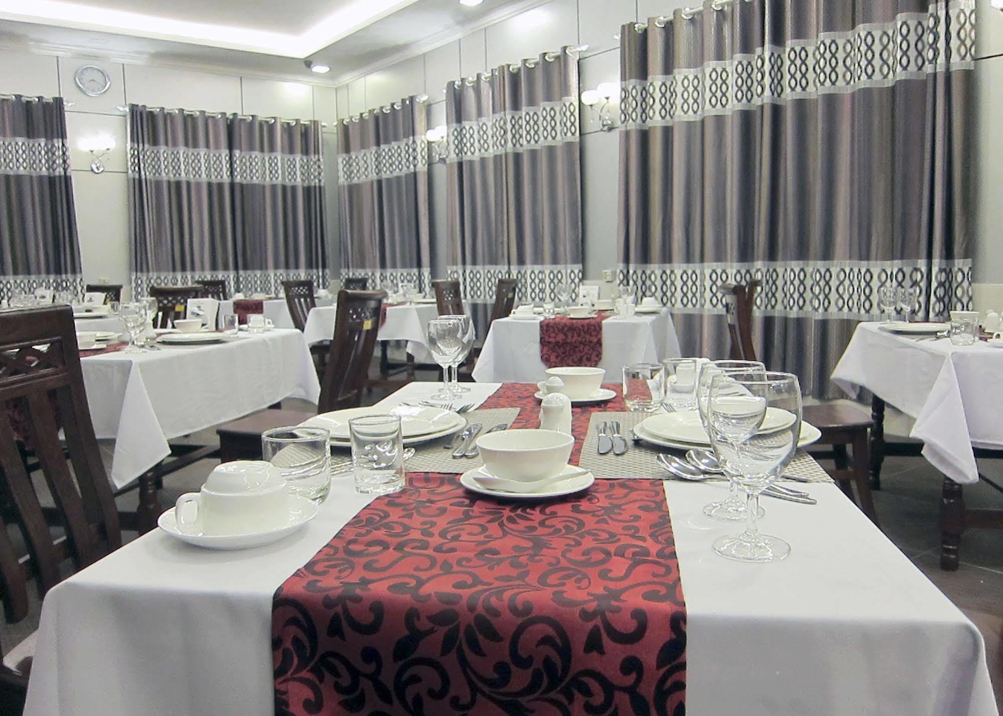 Kaung Myint Hotel Mandalay Bagian luar foto